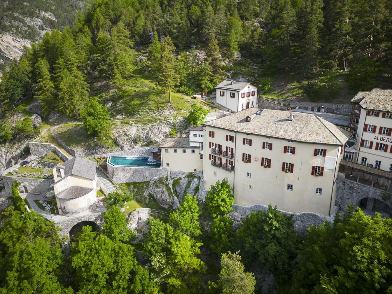 Qc Terme Hotel Bagni Vecchi Bormio Exterior photo